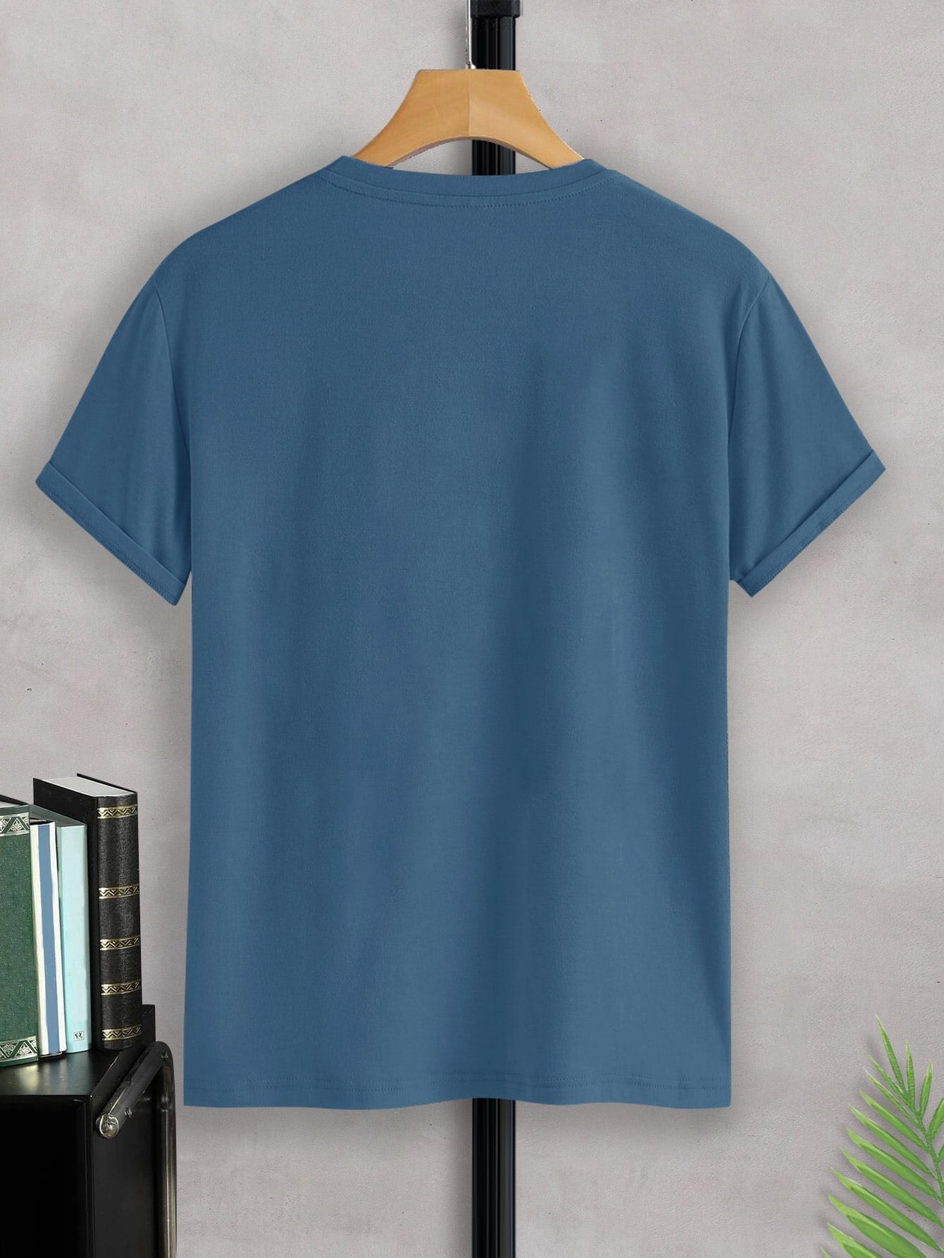 Manfinity Sporsity Men Letter Graphic Tee
